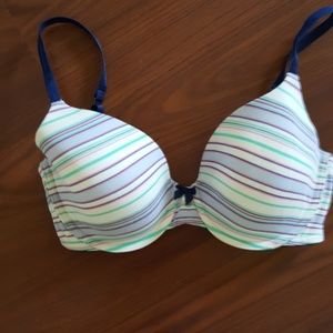 Victoria's Secret 34D Lined Perfect Coverage